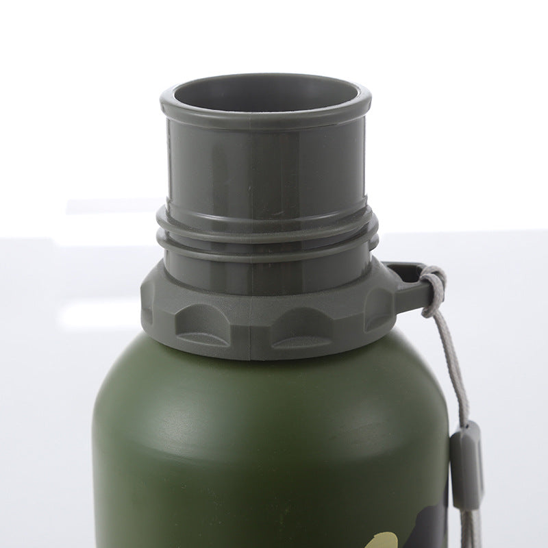 Cubs Lane Black Water Bottles