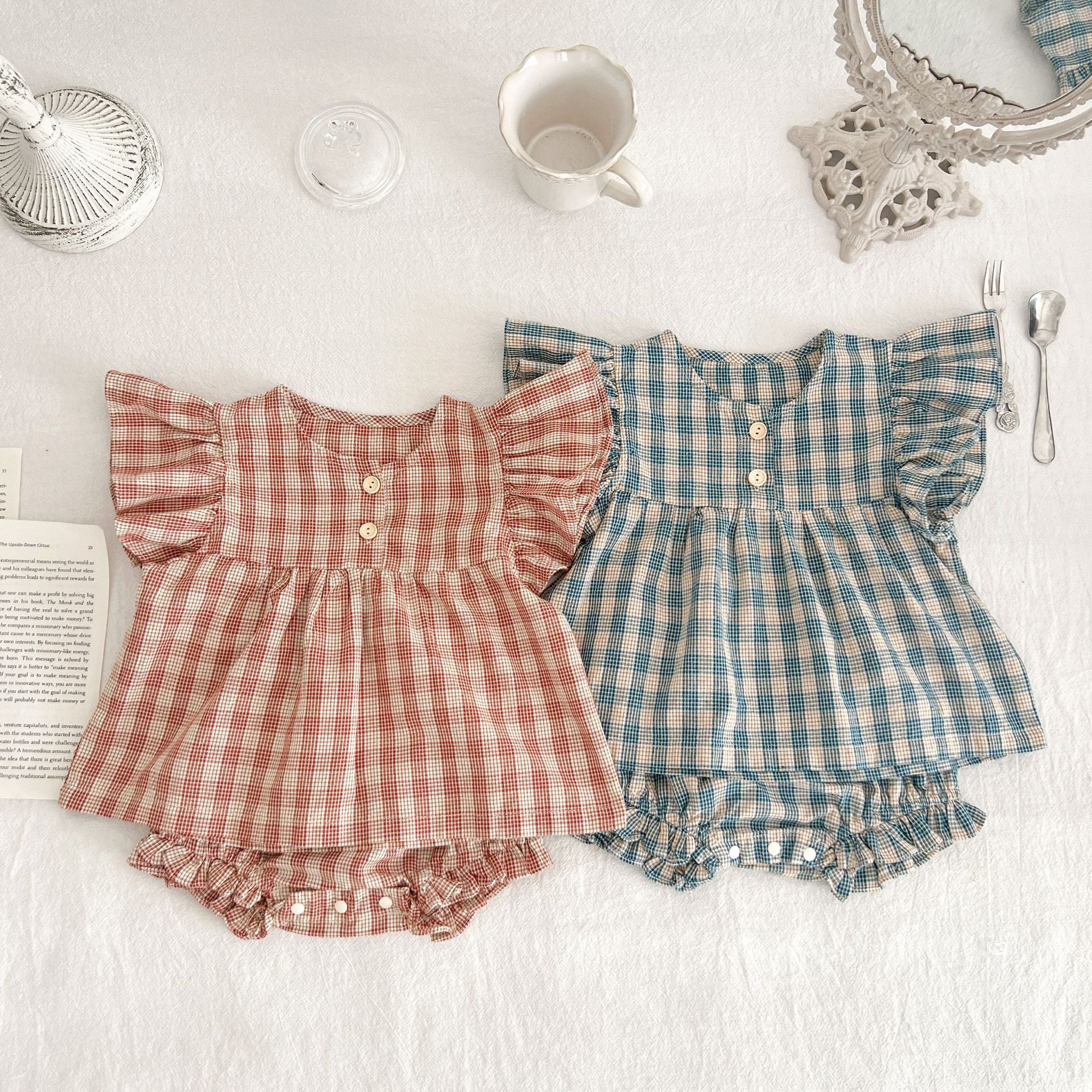 Cubs Lane New summer baby clothes flying sleeve plaid baby shirt shorts suit baby girl stylish top + fart